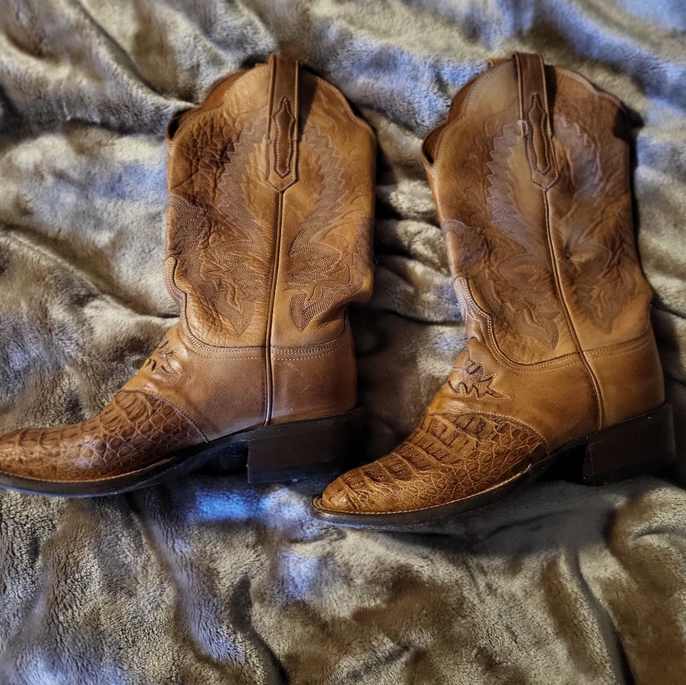 Lucchese womens boots 9 1/2 B